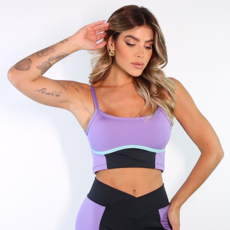 Top Fitness Laysa Com Recortes Nas Costas E Alças Em Viés