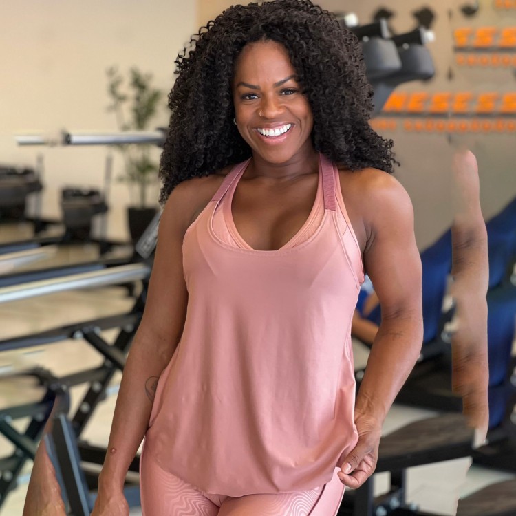 Camiseta Fitness Carolina Com Alça Em Elástico