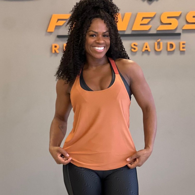 Camiseta Fitness Carolina Com Alça Em Elástico